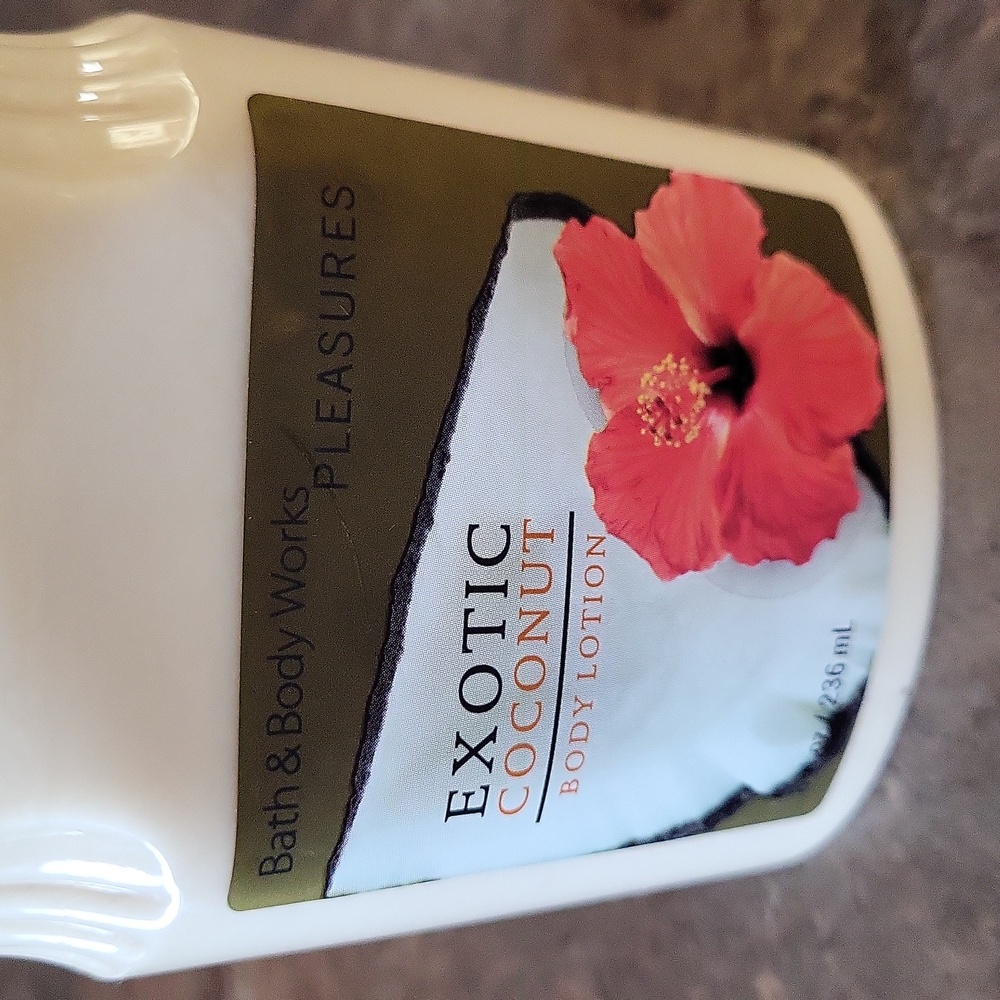 Exotic Coconut! Body Lotion Bath And Body Works